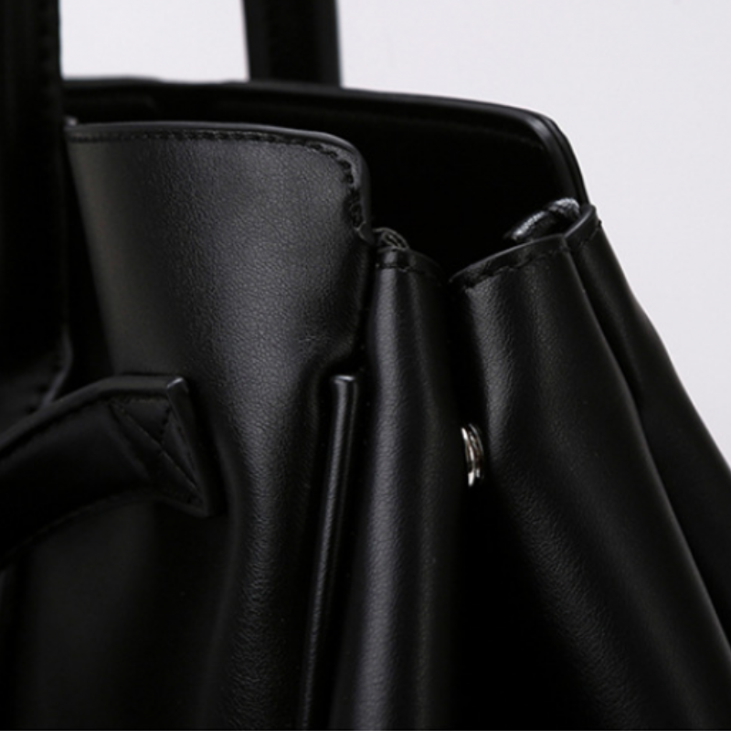 DIE MULTI-POCKET DEKONSTRUIERTE TRAGETASCHE
