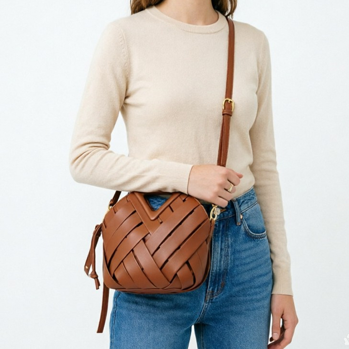 THE V-CUT CLUTCH