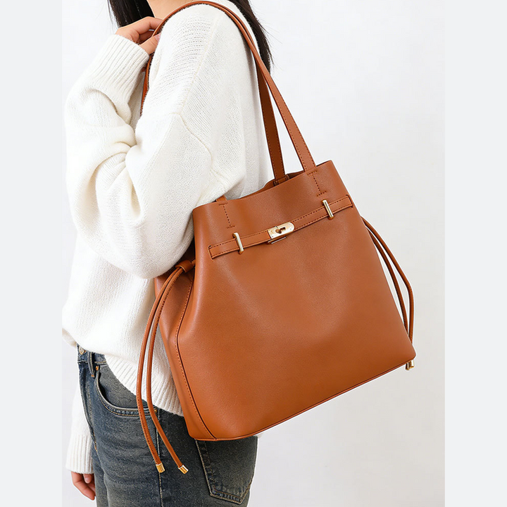 LE SAC DE COURSES AVEC CORDON DE SERRAGE ET CEINTURE