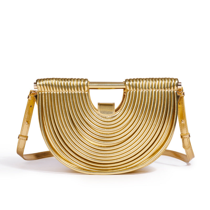 LA POCHETTE ARCHITECTURALE À PLIS RADIAUX