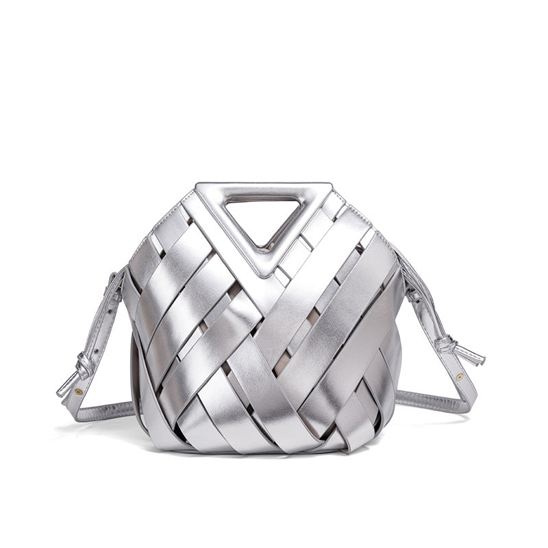 THE V-CUT CLUTCH