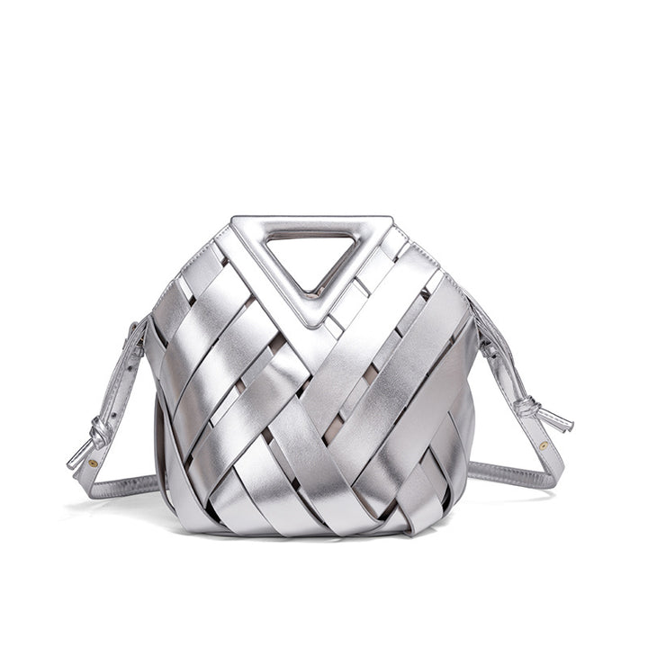 THE V-CUT CLUTCH