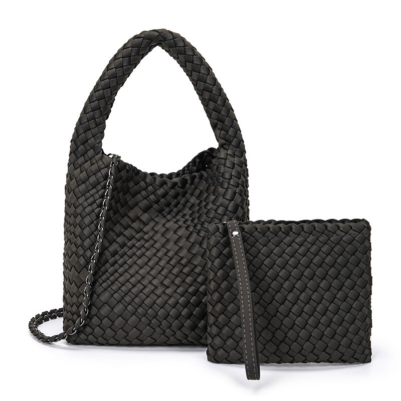 LE SAC CABAS VOLUME EN SATIN