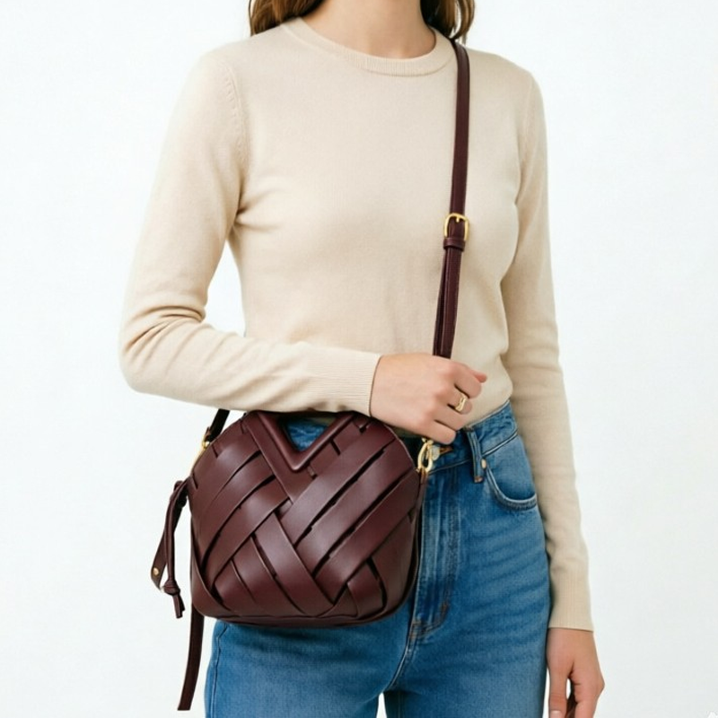 THE V-CUT CLUTCH