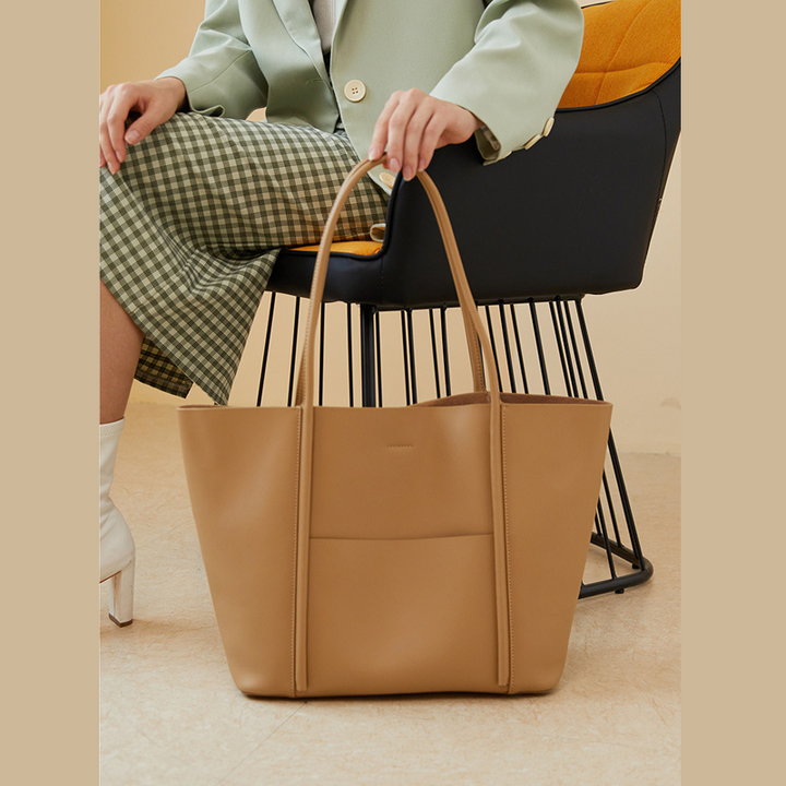 LE SAC CABAS MINIMALISTE INDISPENSABLE