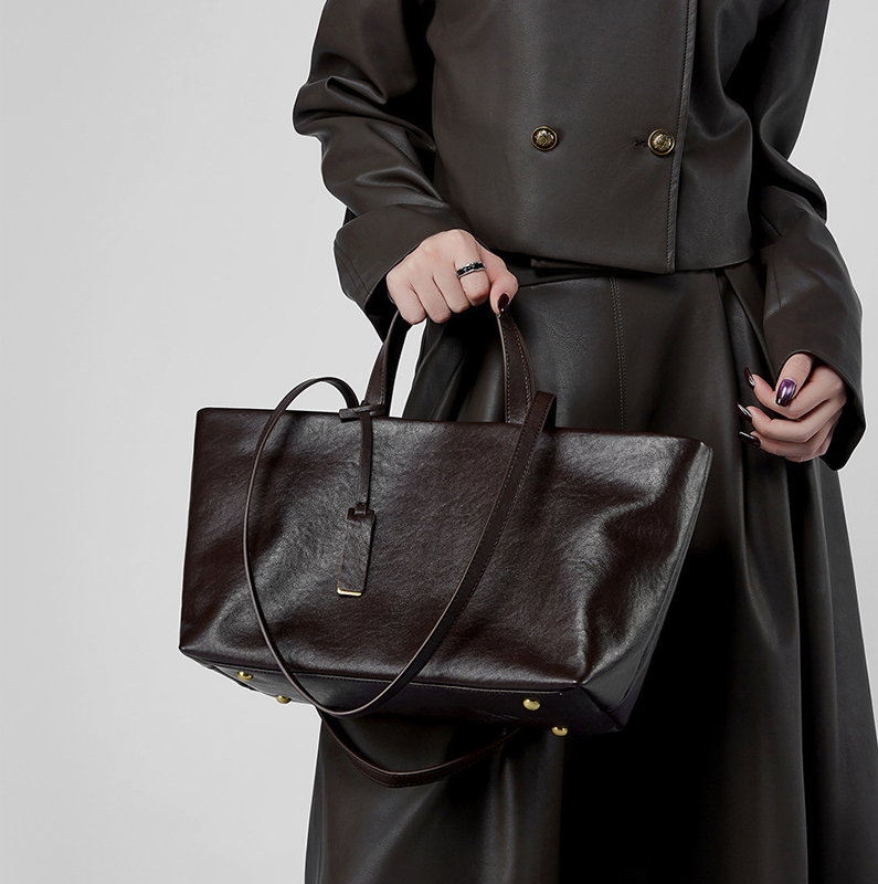 LE SAC CABAS ARTISANAL MULTI-COMPARTIMENTS size chart 3