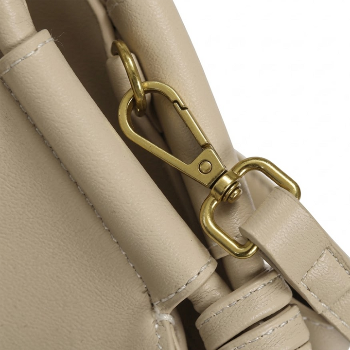 LE SAC-AUMÔNIÈRE PLISSÉ SCULPTURAL