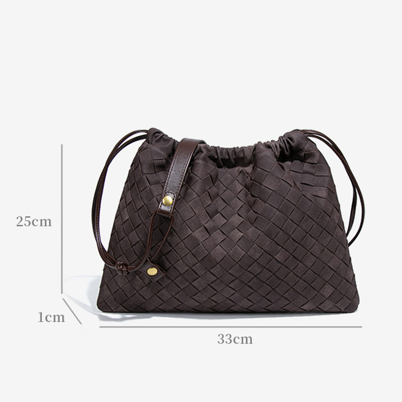 LA POCHETTE EN FAUX DAIM À CORDON DE SERRAGE size chart 1