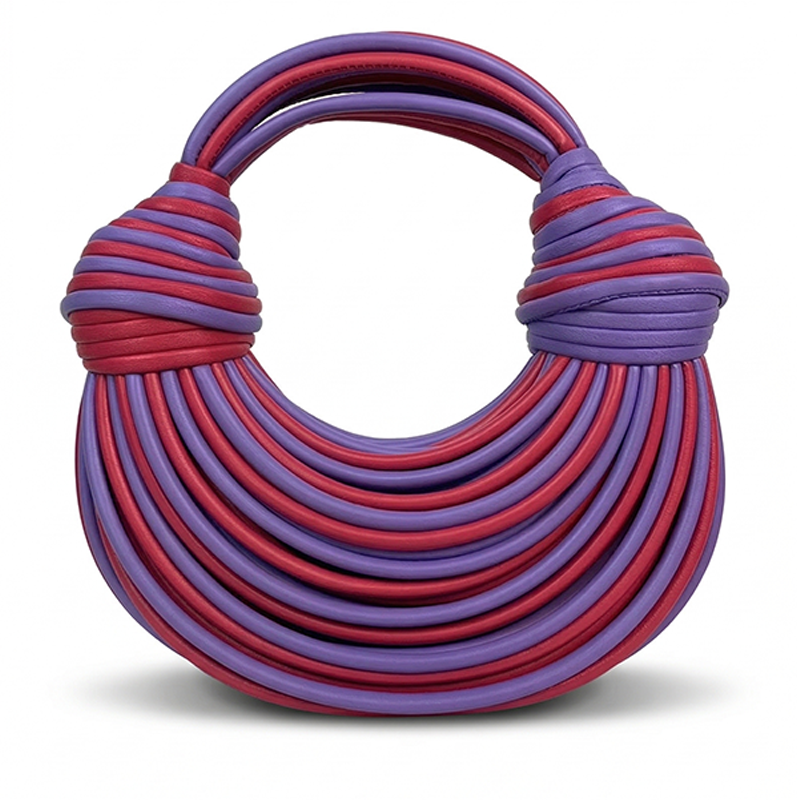 LE SAC À LA BOBINE DORÉE
