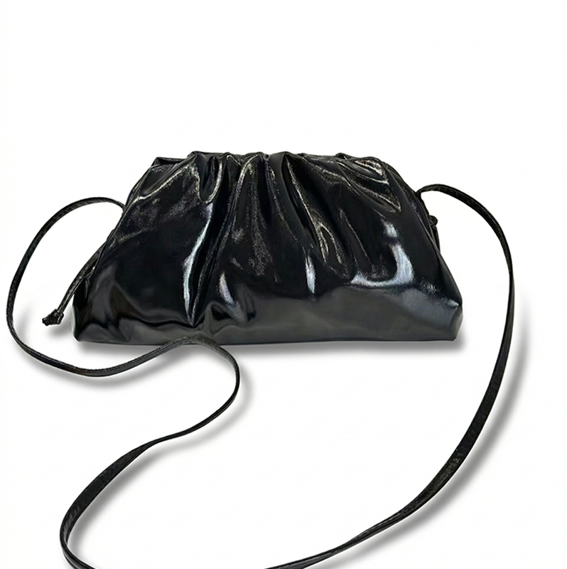 LA POCHETTE MÉTALLISÉE