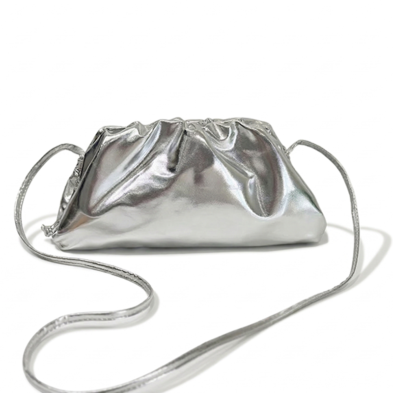 LA POCHETTE MÉTALLISÉE