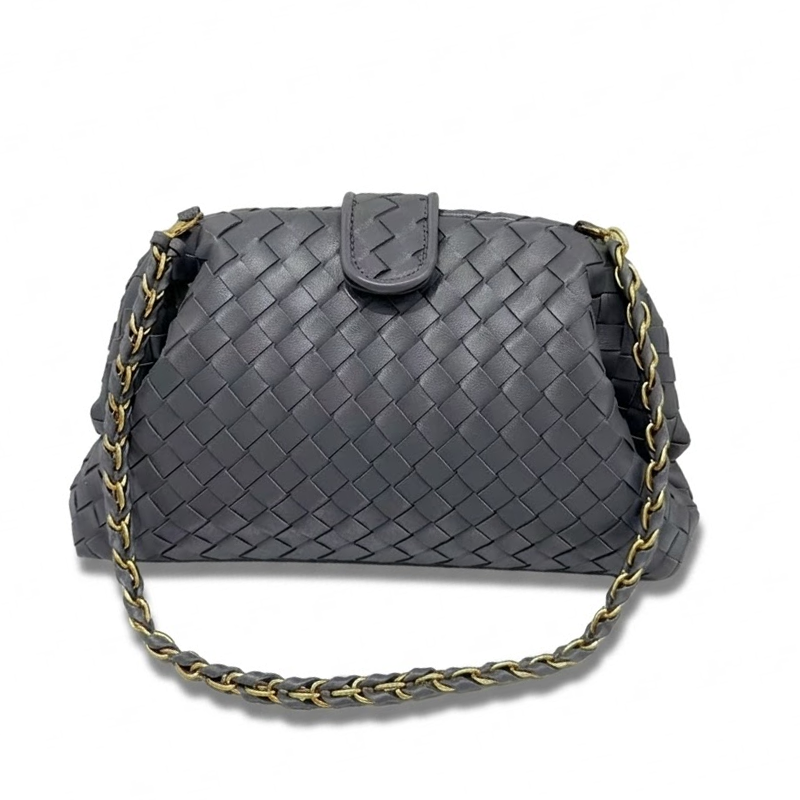 LA POCHETTE CHAÎNE TRESSÉE