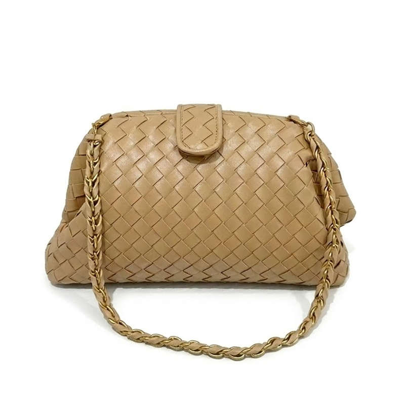 LA POCHETTE CHAÎNE TRESSÉE