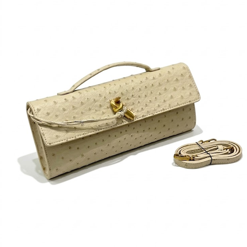 La pochette nœud à rabat – Estampé autruche