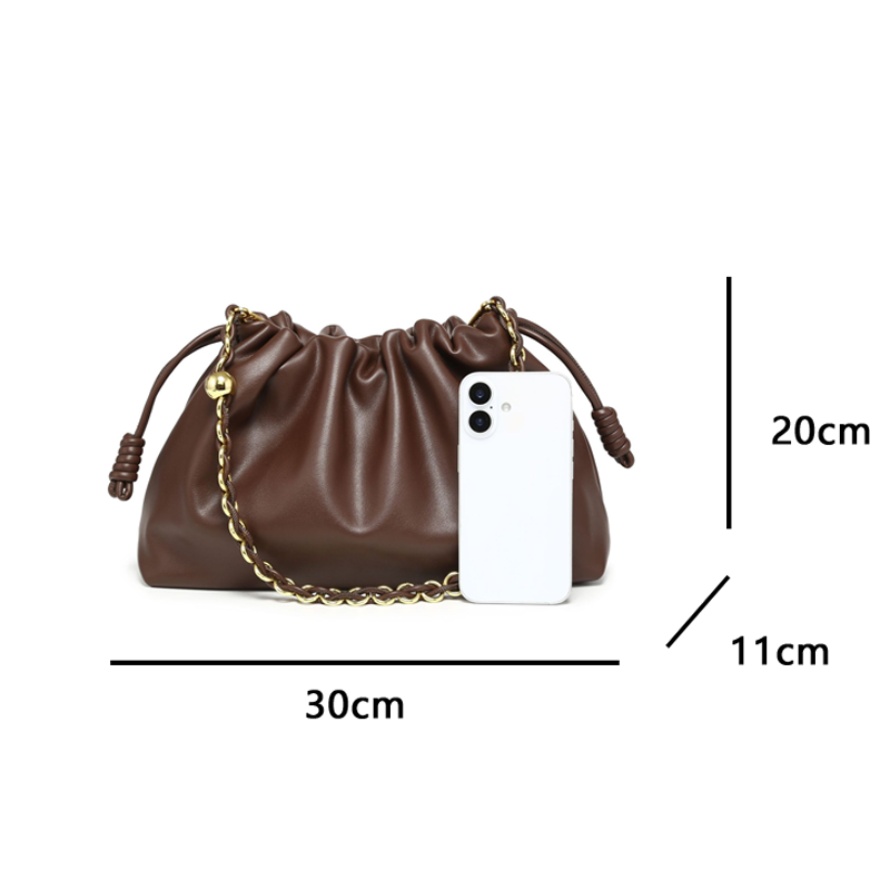 LA POCHETTE CHAÎNE TRESSÉE size chart 1