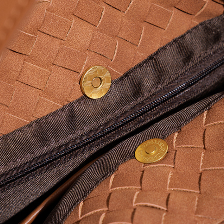LE SAC CABAS VOLUME EN FAUX SUÈDE