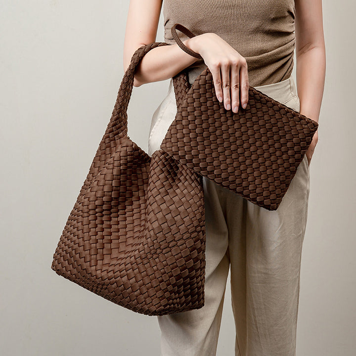 LE SAC CABAS VOLUME EN SATIN